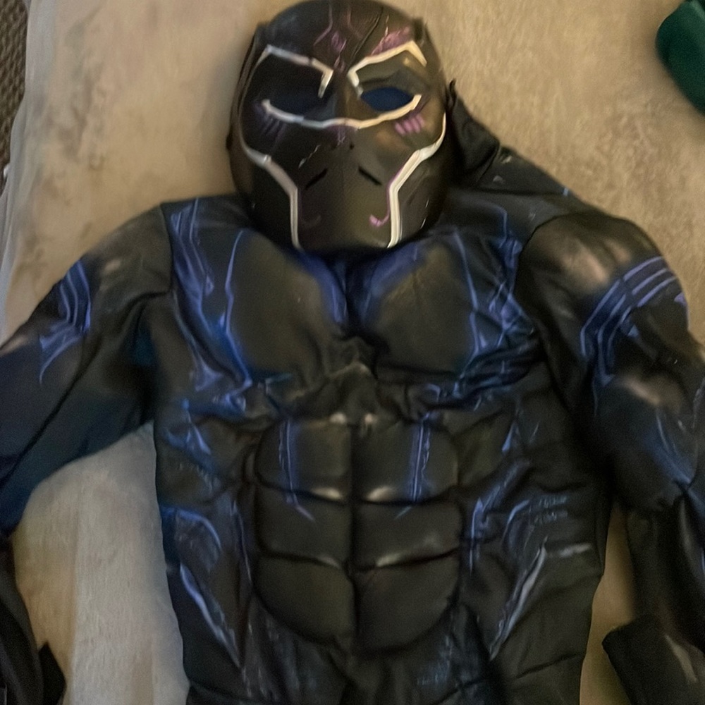 Black panther costume - suit and mask